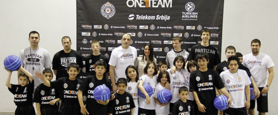 Prvi One Team košarkaški trening