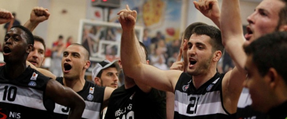 Aktuelni šampion u finalu!