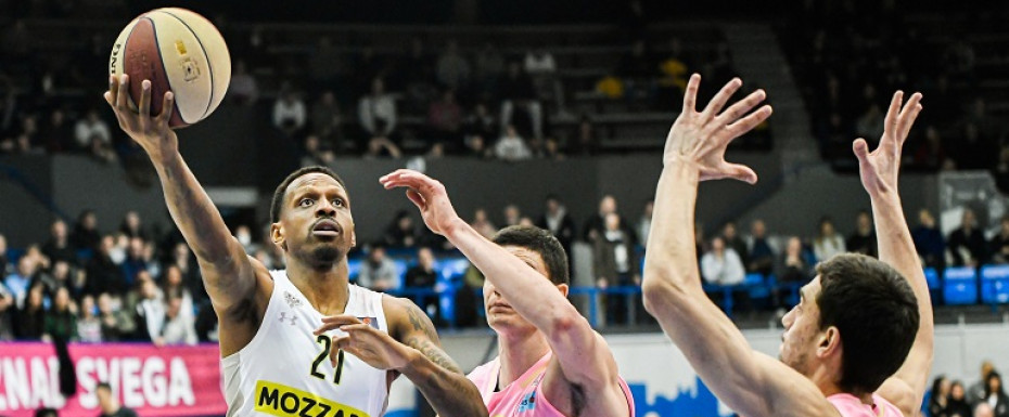 Crno-beli bolji od Mege u Hali sportova