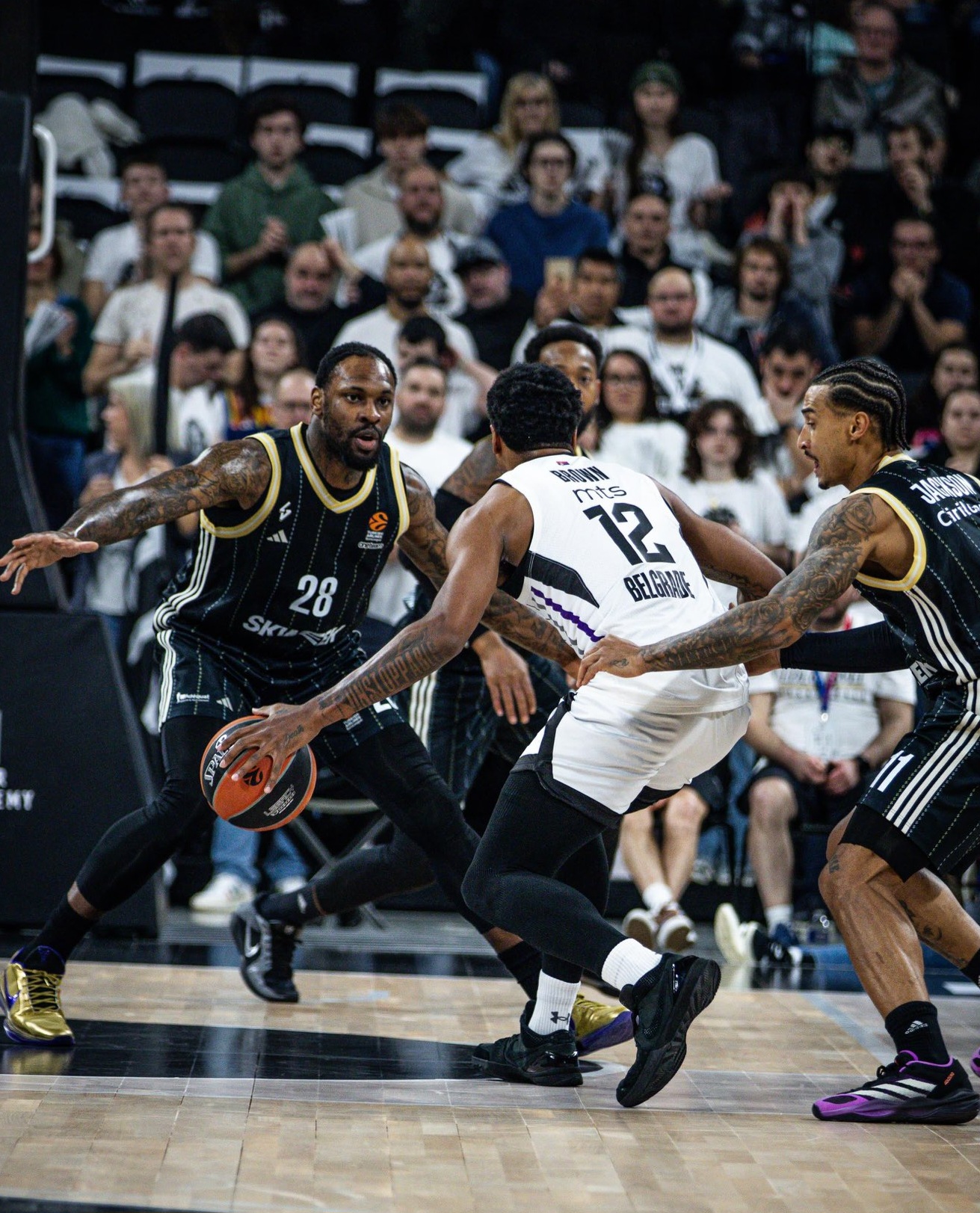 Parni valjak ubedljivo savladao Asvel u Francuskoj: Već u četvrtak protiv Olimpije u Milanu