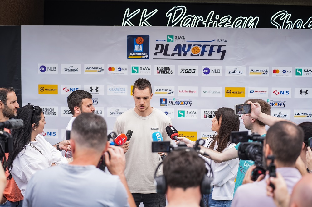 kk-partizan-shop-04419.jpg