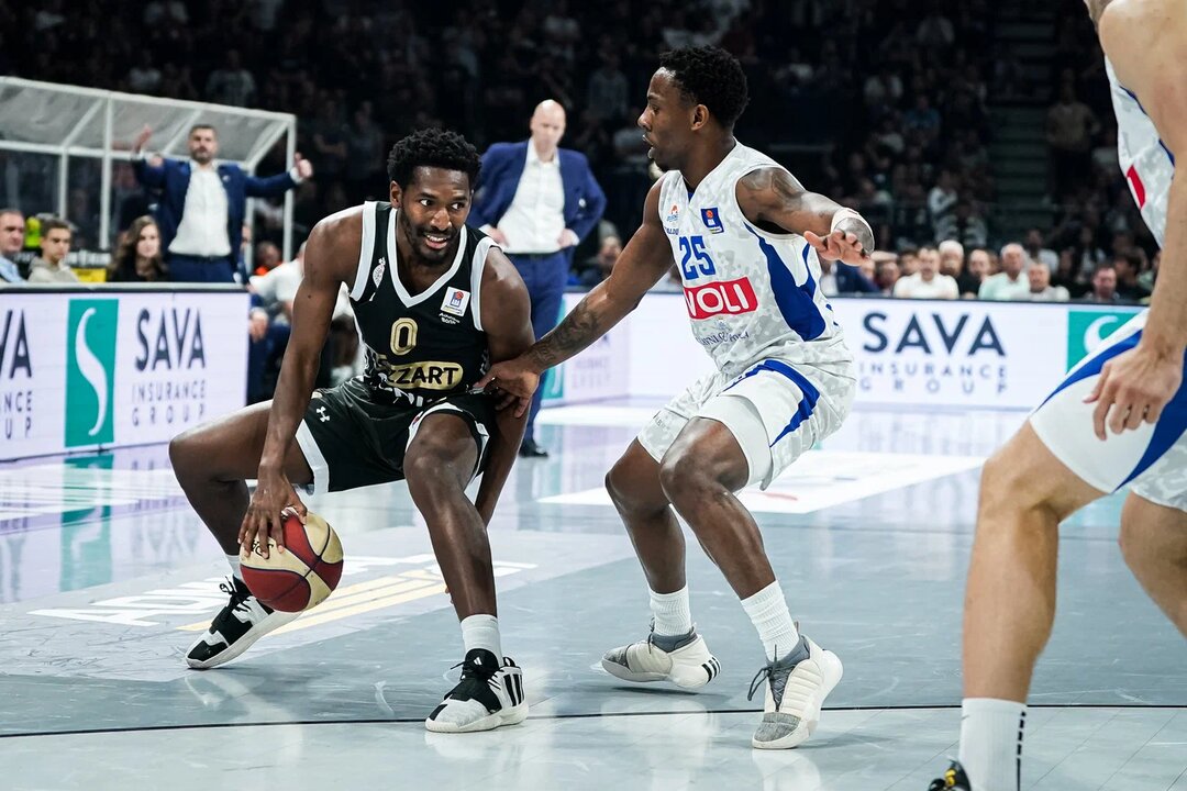 stj02950.jpg